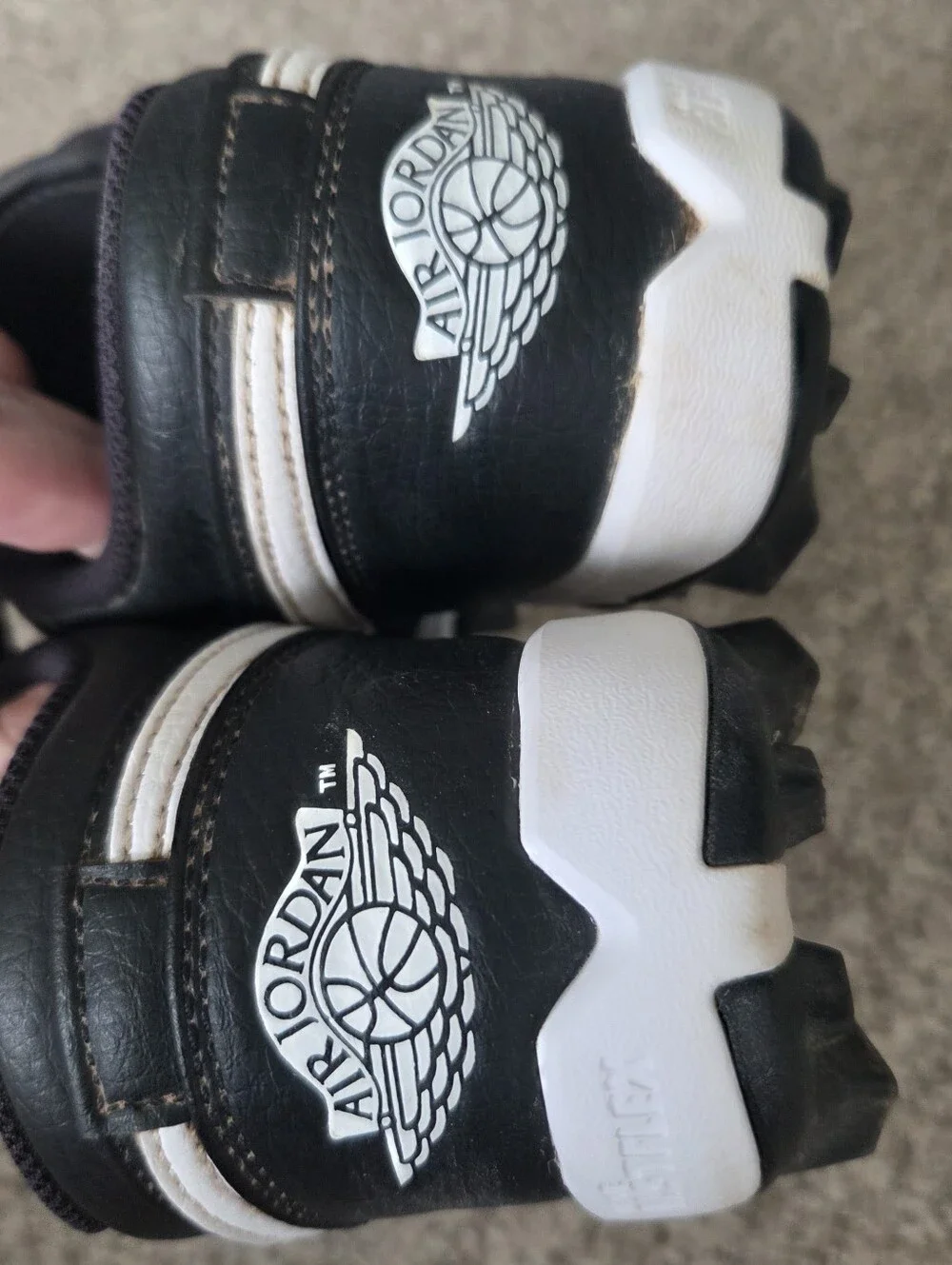 Nike Air Jordan 1 Low Cleats GS Youth Size 5Y Black White Football Baseball